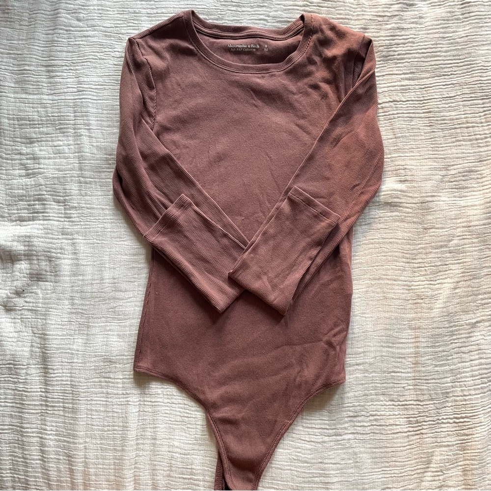 Abercrombie & Fitch Ribbed Long Sleeve Bodysuit